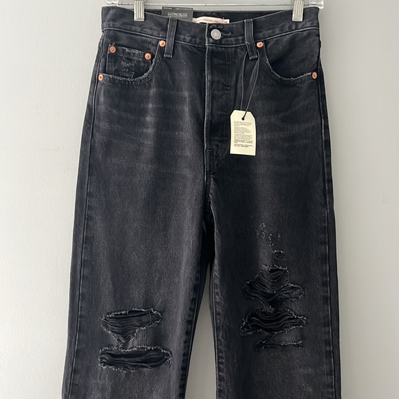 Levi's® Premium RIBCAGE STRAIGHT ANKLE WOMEN'S JEANS in Skewed Break - Black - Picture 8 of 14